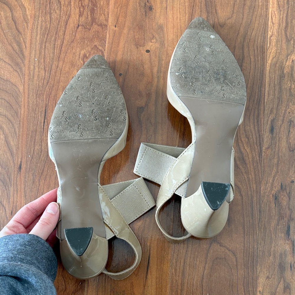 Tan Heels - Picture 8 of 9
